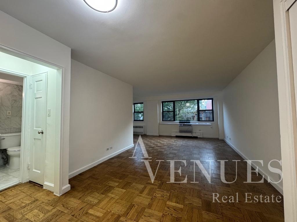 East 79th Street - Photo 0