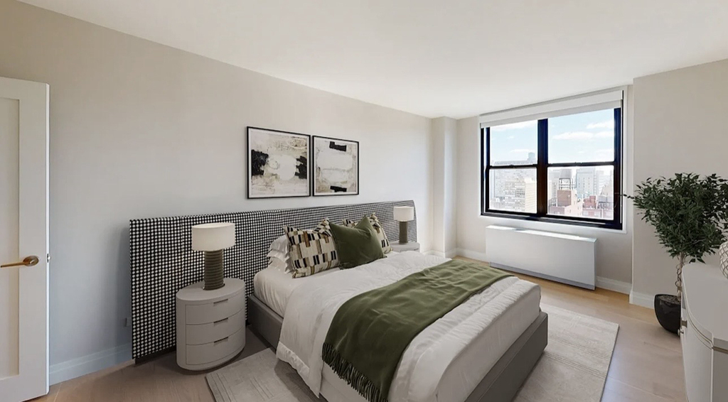 151-155 East 31st Street, Unit W15d - Photo 1