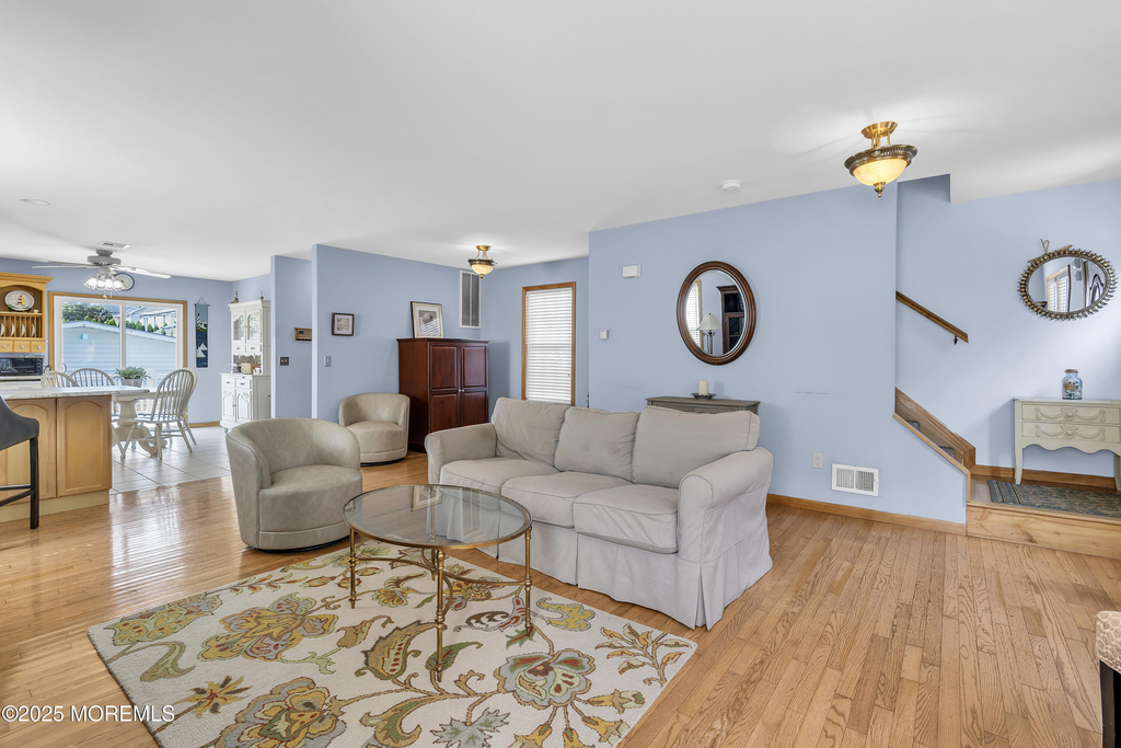 143 Lake Avenue - Photo 2