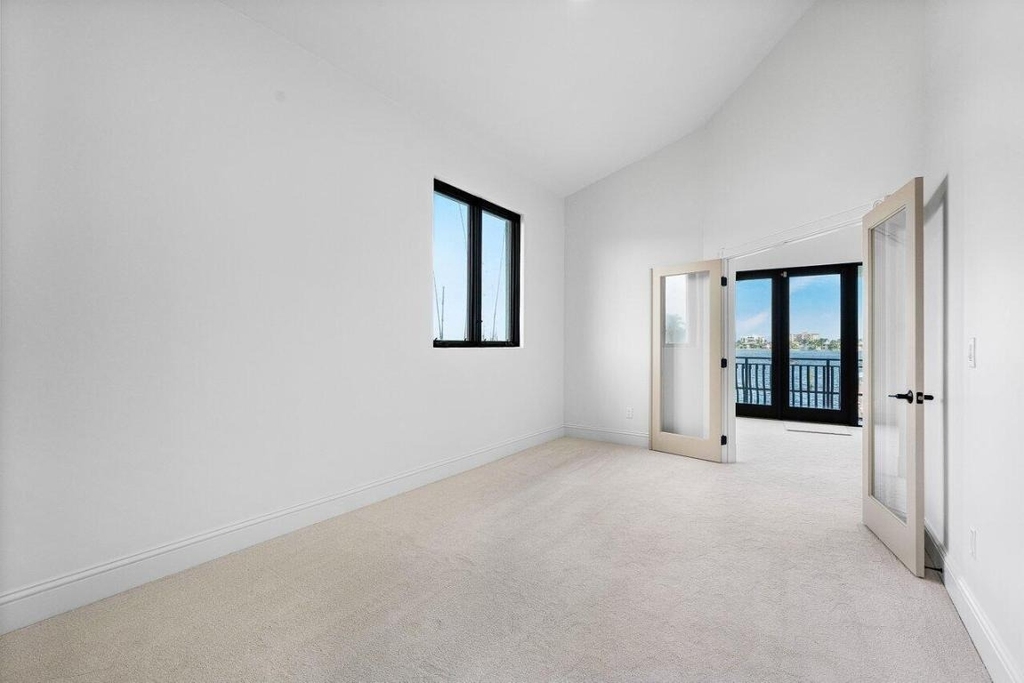 1 S 18th Avenue S - Photo 30