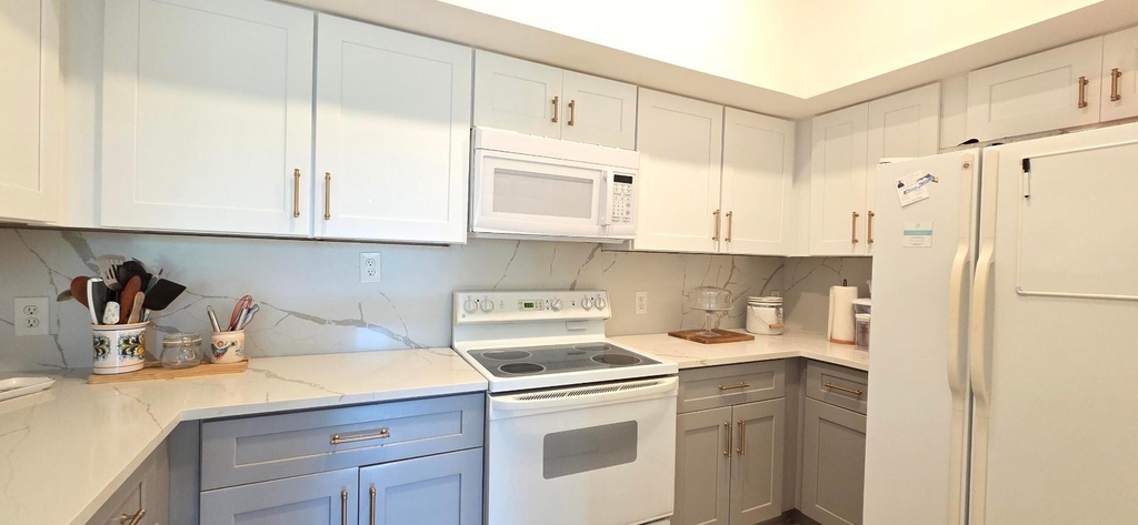 11790 Saint Andrews Place - Photo 14