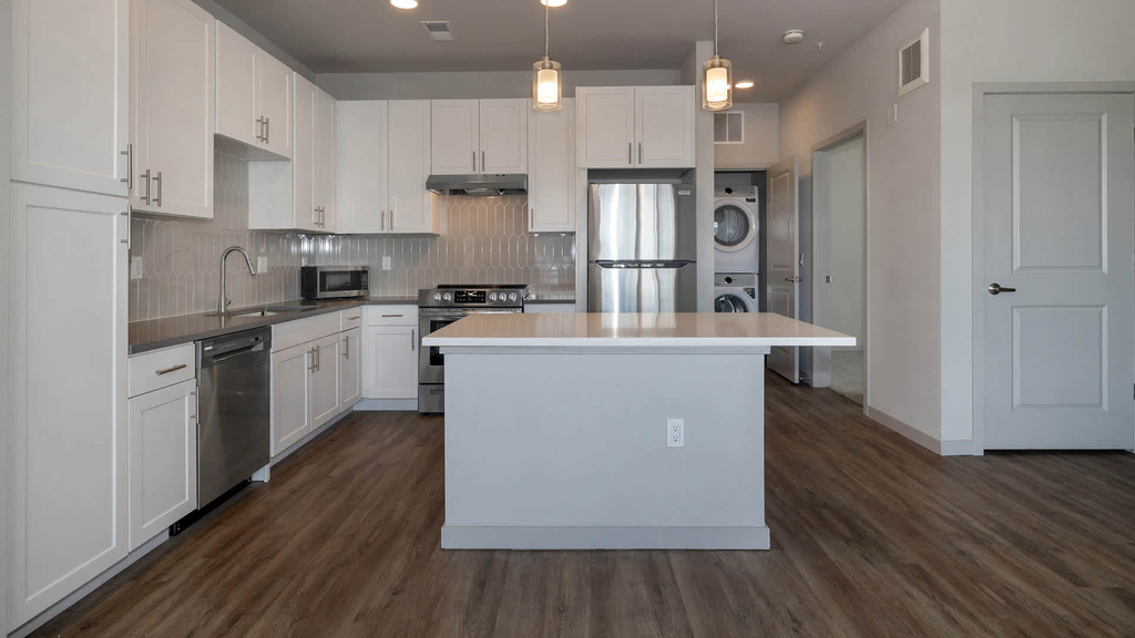 2870 Arapahoe Rd - Photo 5