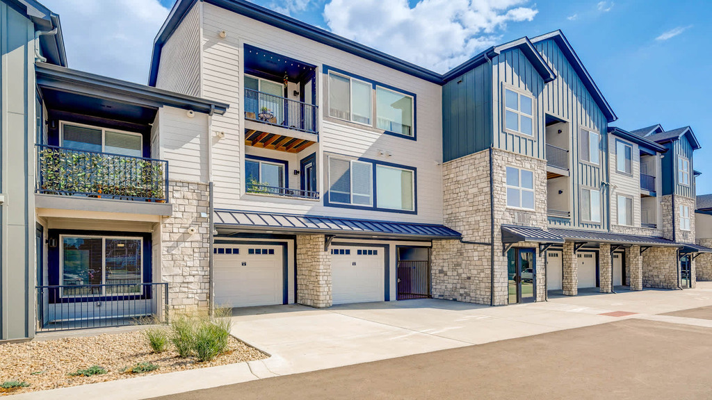2870 Arapahoe Rd - Photo 1