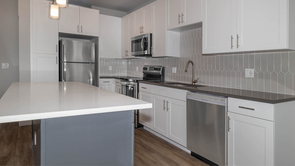 2870 Arapahoe Rd - Photo 4