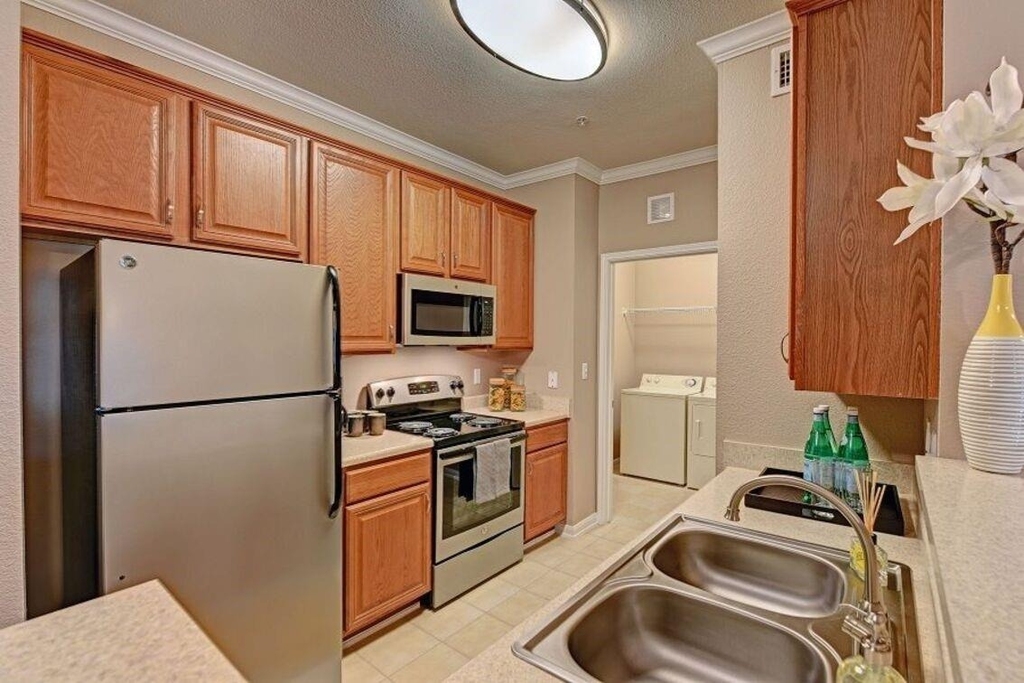 2840 Shadowbriar Drive - Photo 6