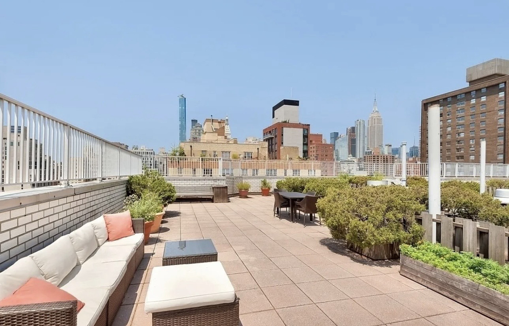 301 East 22nd Street, Unit 2v - Photo 11