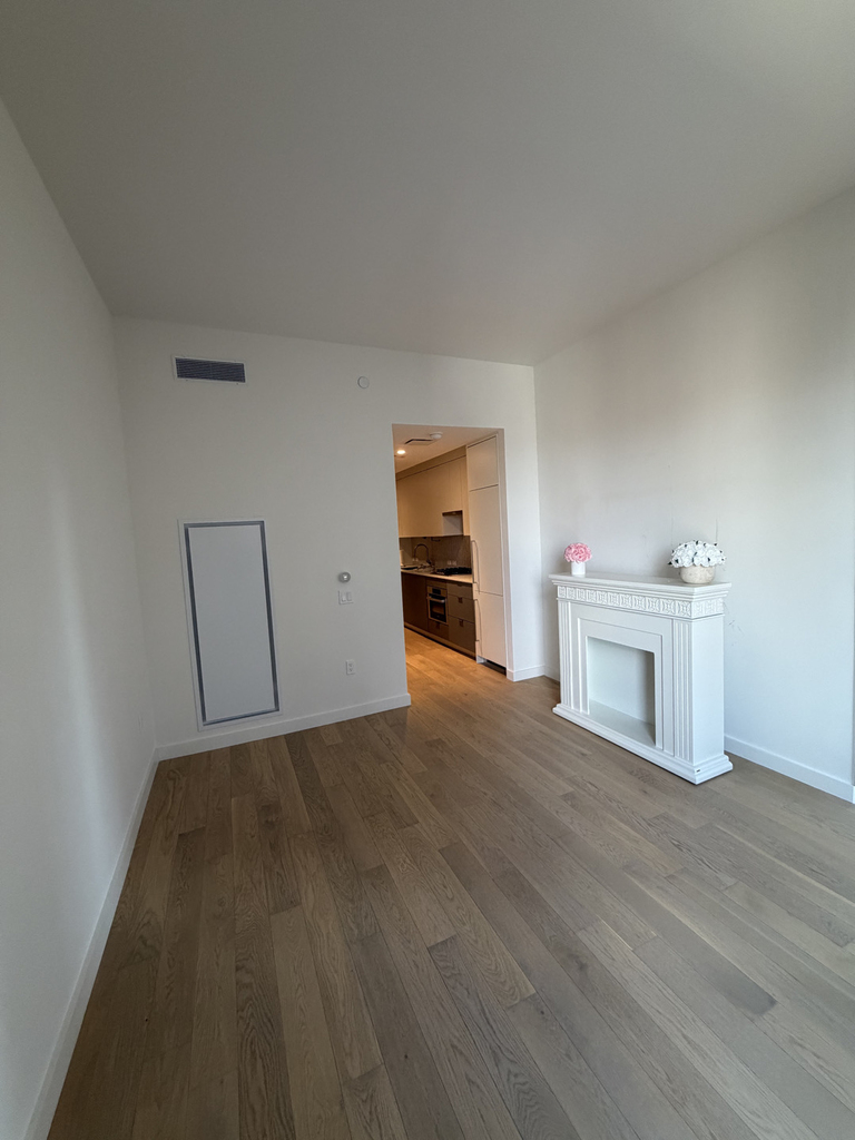 243 West 28th Street - Photo 1