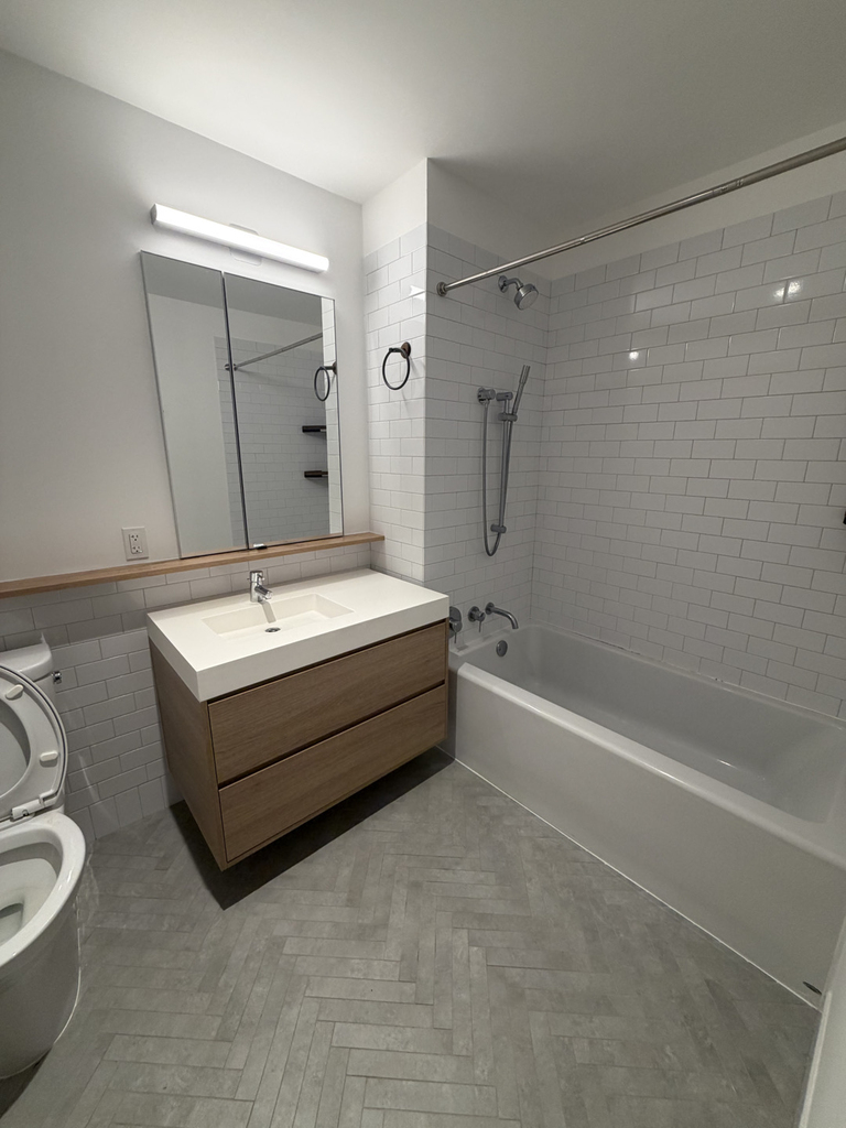 243 West 28th Street - Photo 5