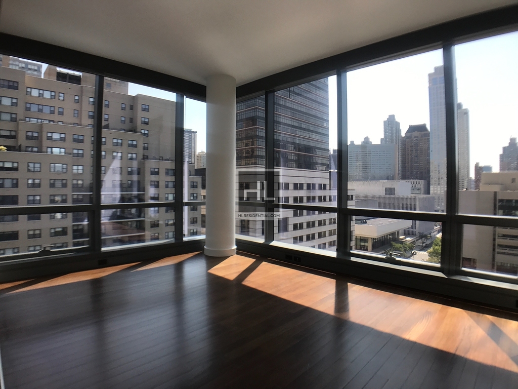 West 67th Street - Photo 0