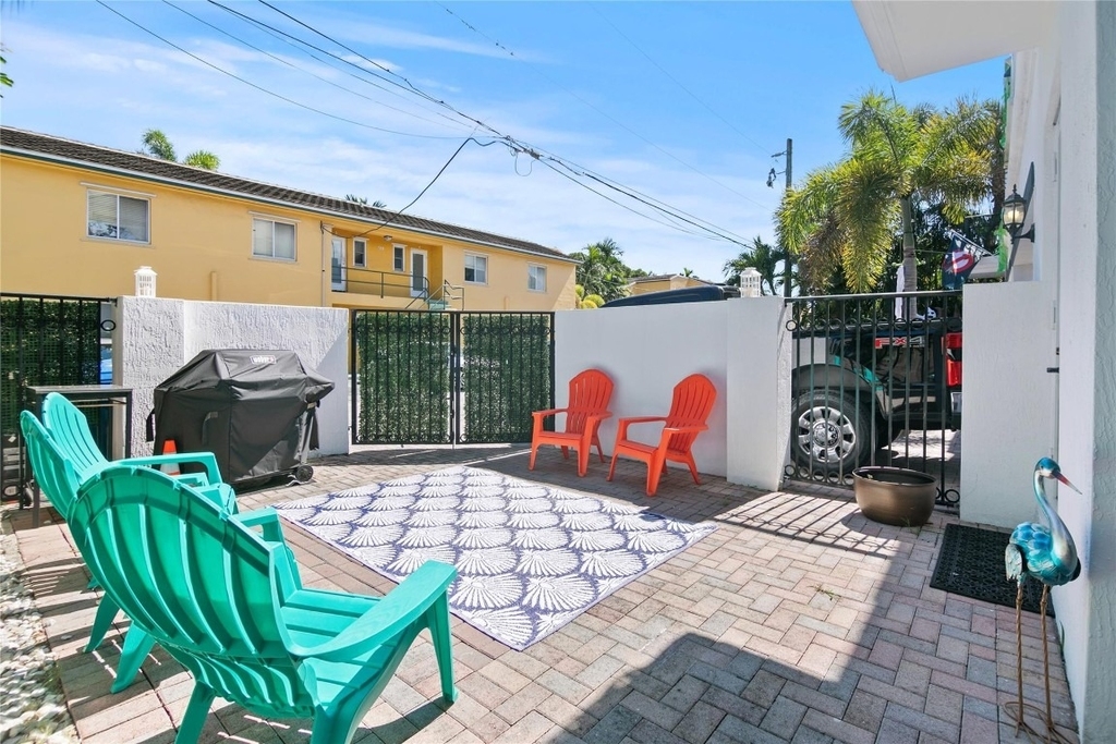 732 Ne 15th Avenue - Photo 3