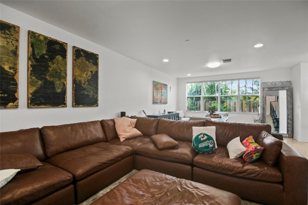 732 Ne 15th Avenue - Photo 10