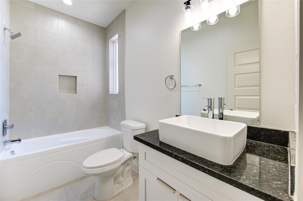 2922 El Fenice Lane - Photo 21