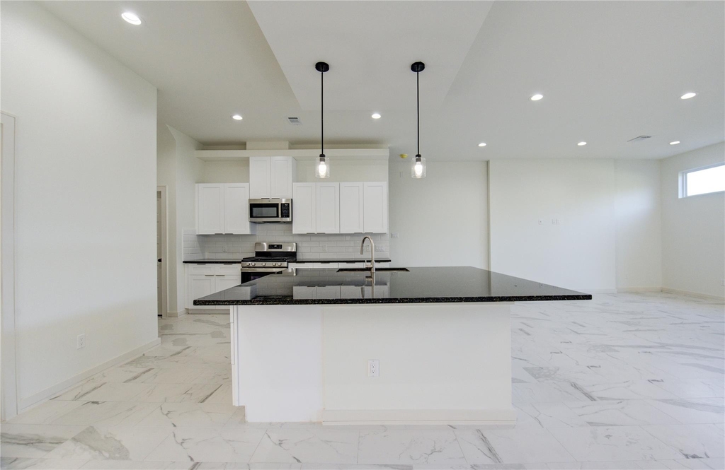 2922 El Fenice Lane - Photo 31