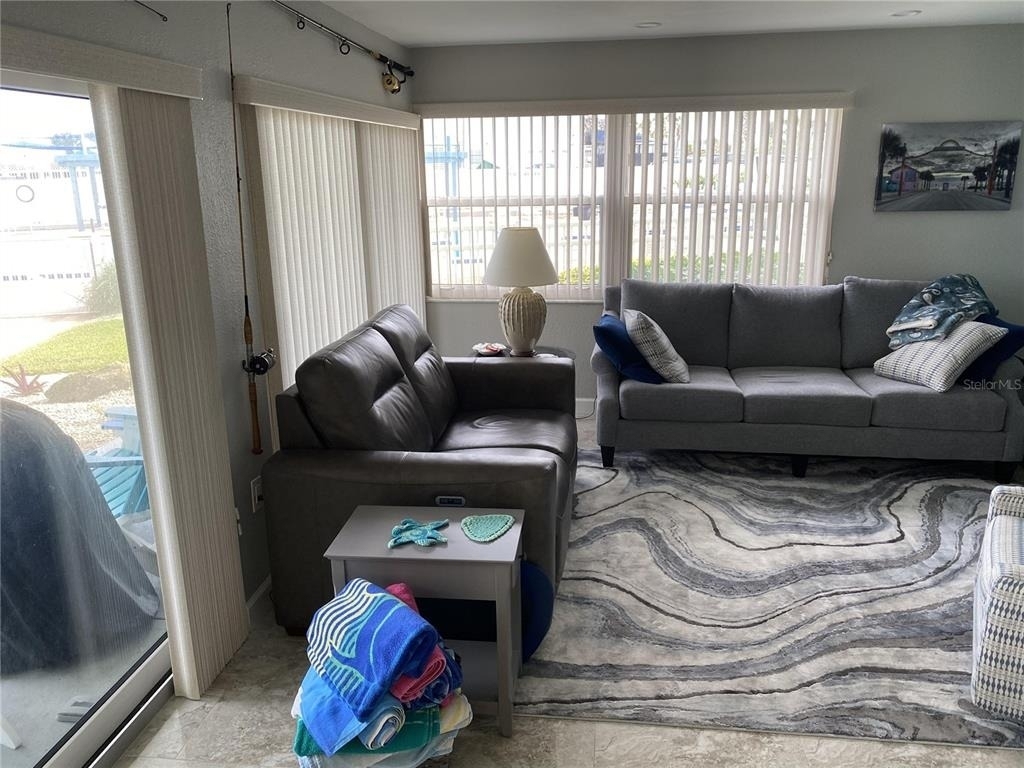 1571 S Atlantic Avenue - Photo 11