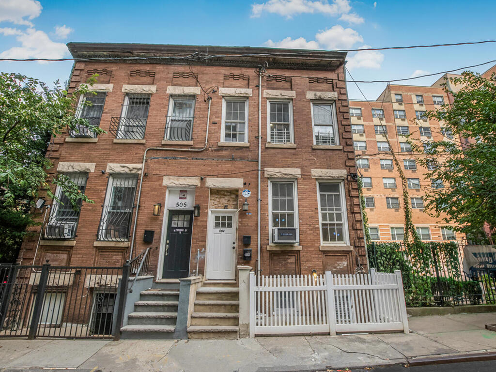 507 Weiher Court - Photo 1