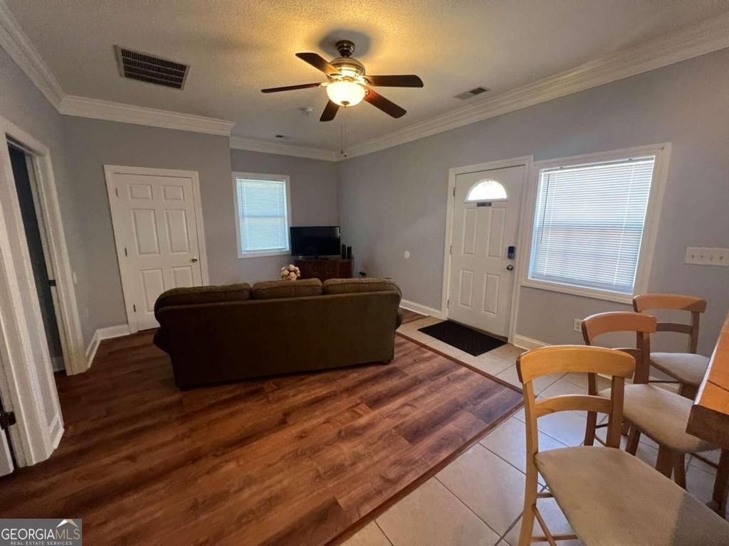 285 Savannah Avenue - Photo 2