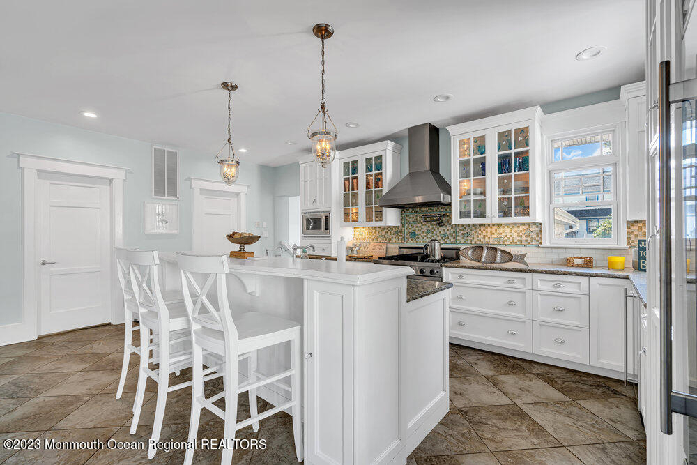 304 Atlantic Avenue - Photo 4