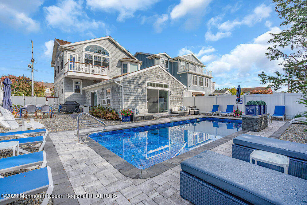 304 Atlantic Avenue - Photo 15