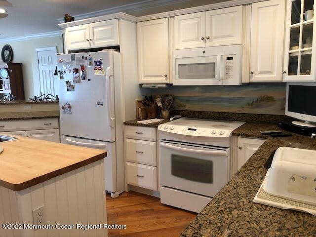 405 1st Avenue - Photo 5