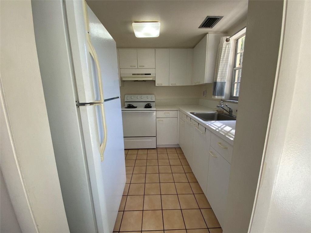 310 Sw 11th Court - Photo 6