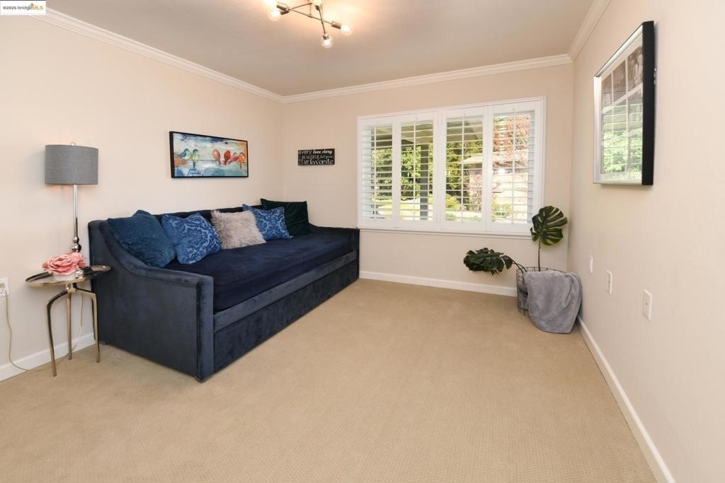 1910 Skycrest Dr - Photo 24