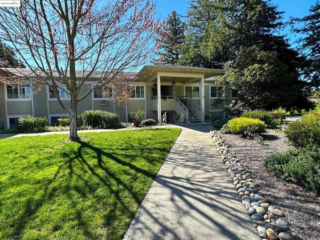 1910 Skycrest Dr - Photo 31
