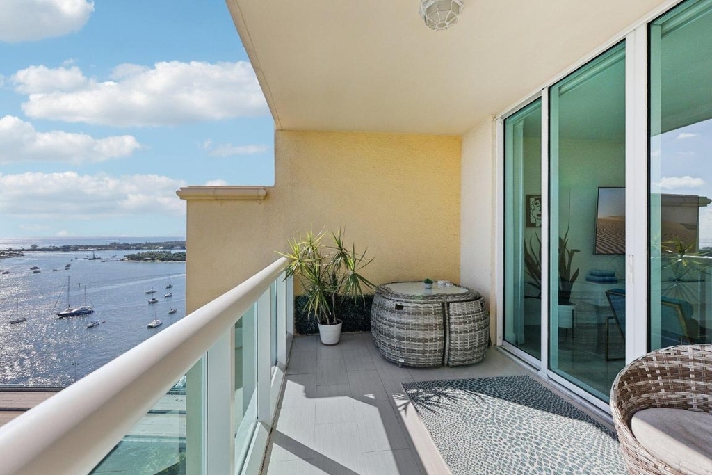 2640 Lake Shore Drive - Photo 39