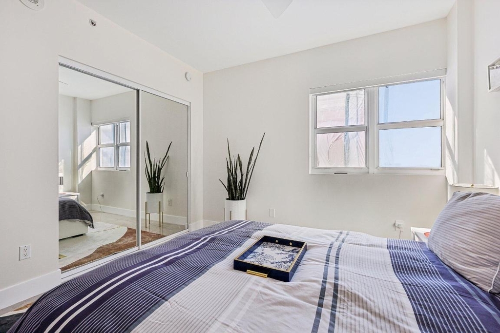 2640 Lake Shore Drive - Photo 25