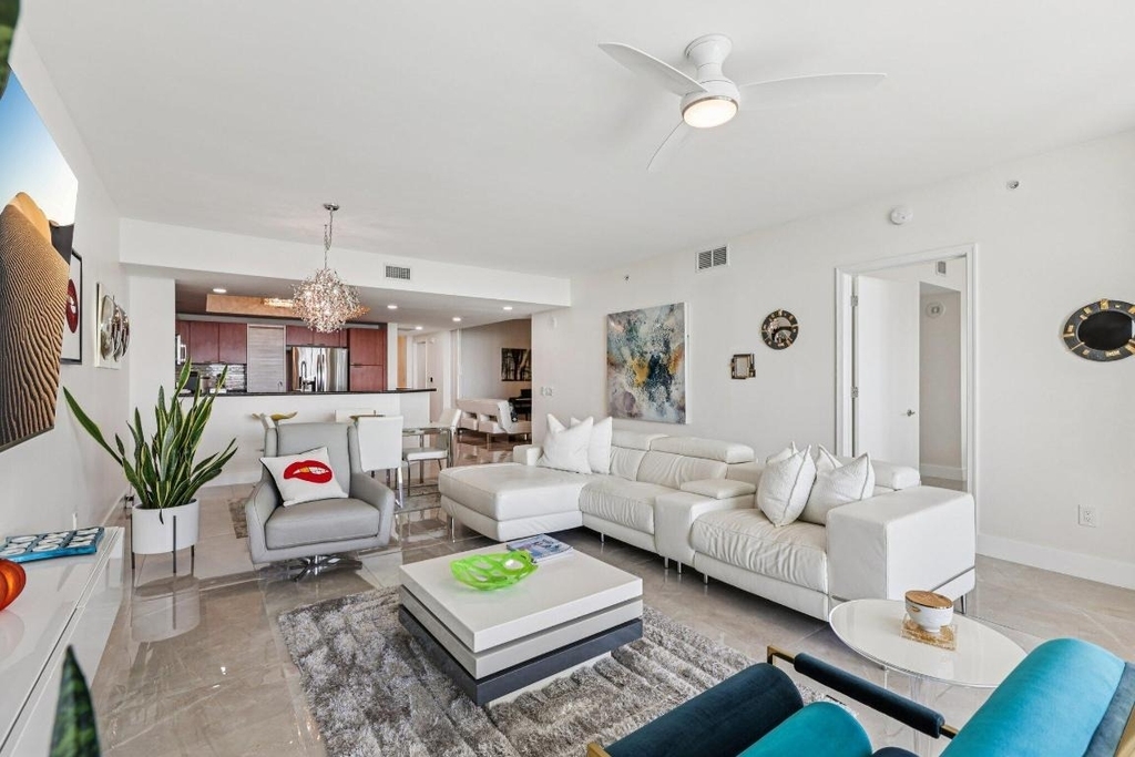 2640 Lake Shore Drive - Photo 3