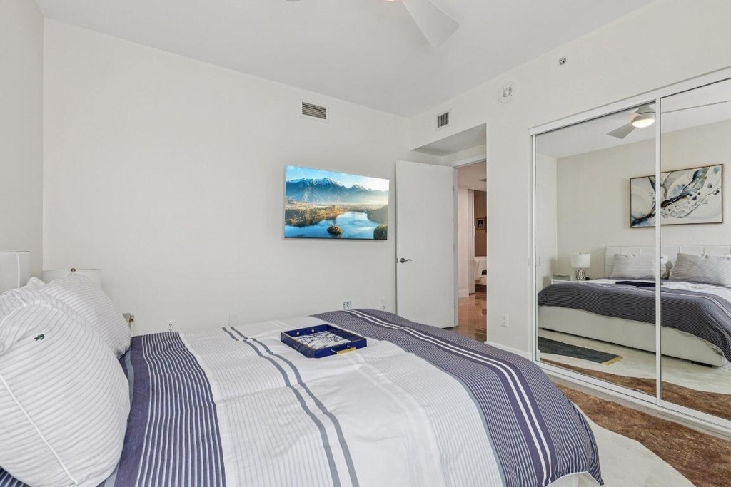 2640 Lake Shore Drive - Photo 23