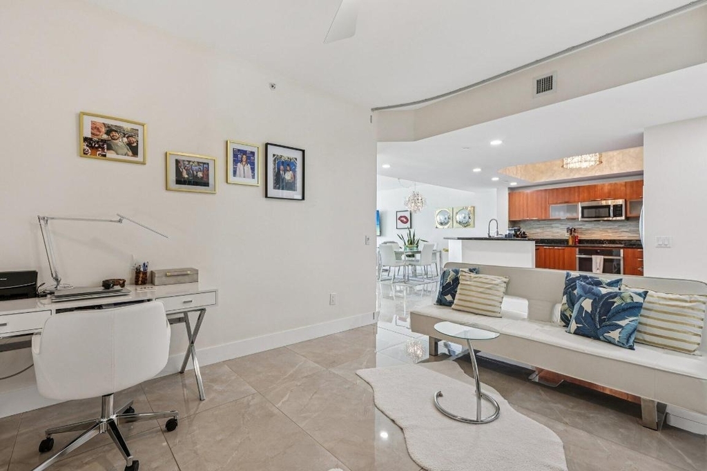 2640 Lake Shore Drive - Photo 15
