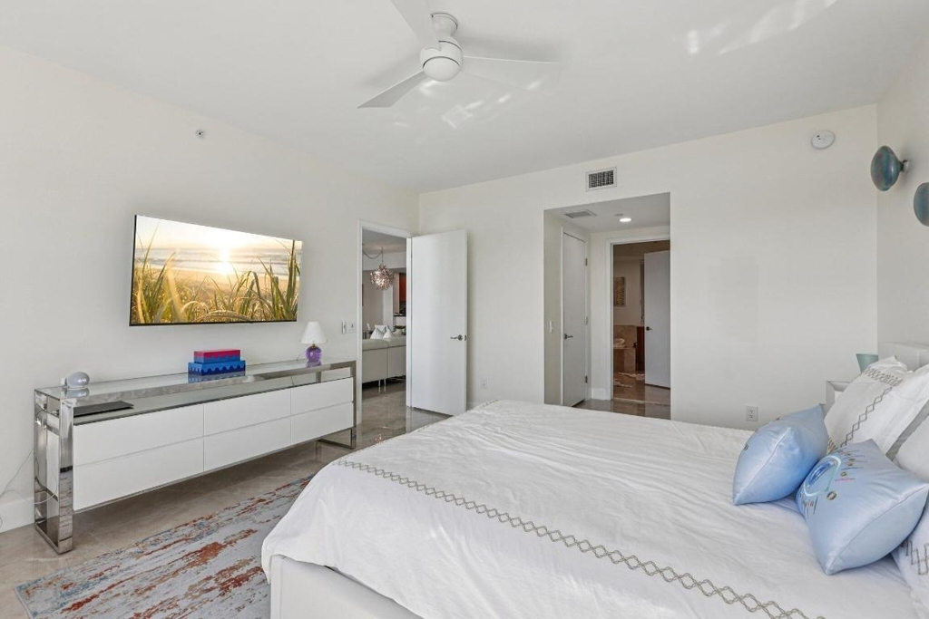2640 Lake Shore Drive - Photo 30