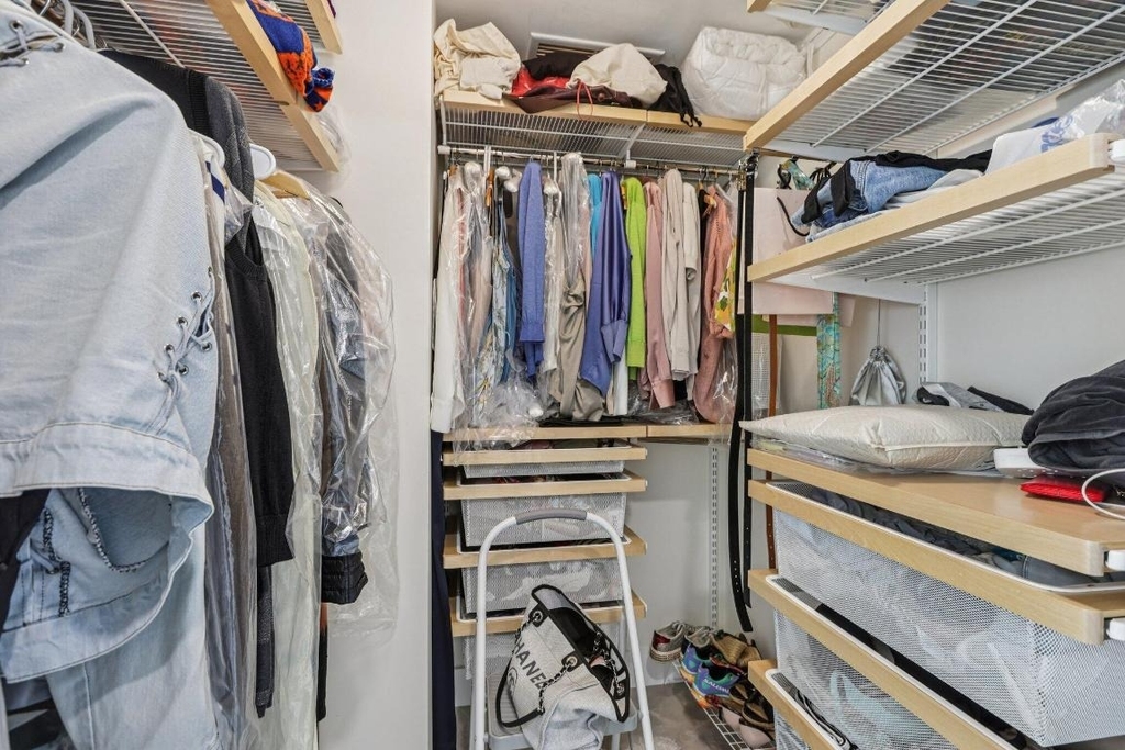 2640 Lake Shore Drive - Photo 32