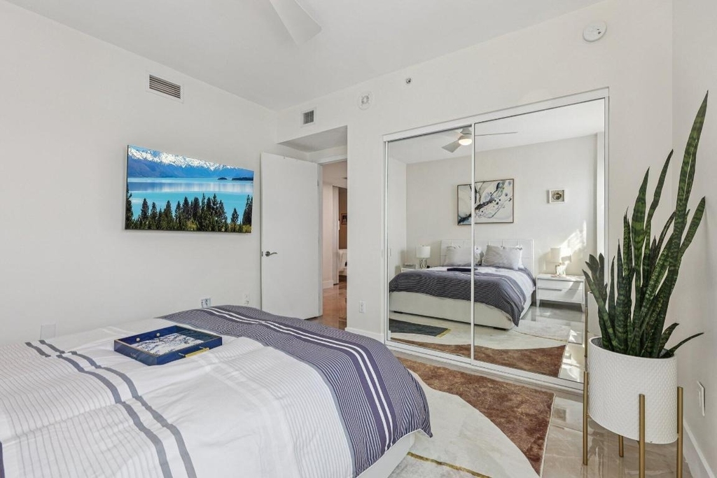 2640 Lake Shore Drive - Photo 24