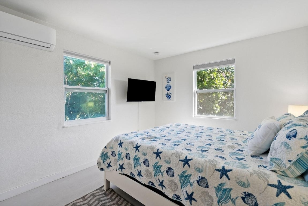 670 Hernando Street - Photo 9