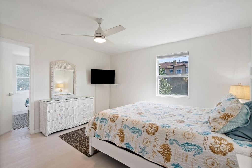 670 Hernando Street - Photo 11
