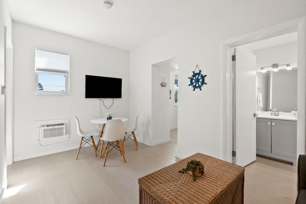 670 Hernando Street - Photo 7
