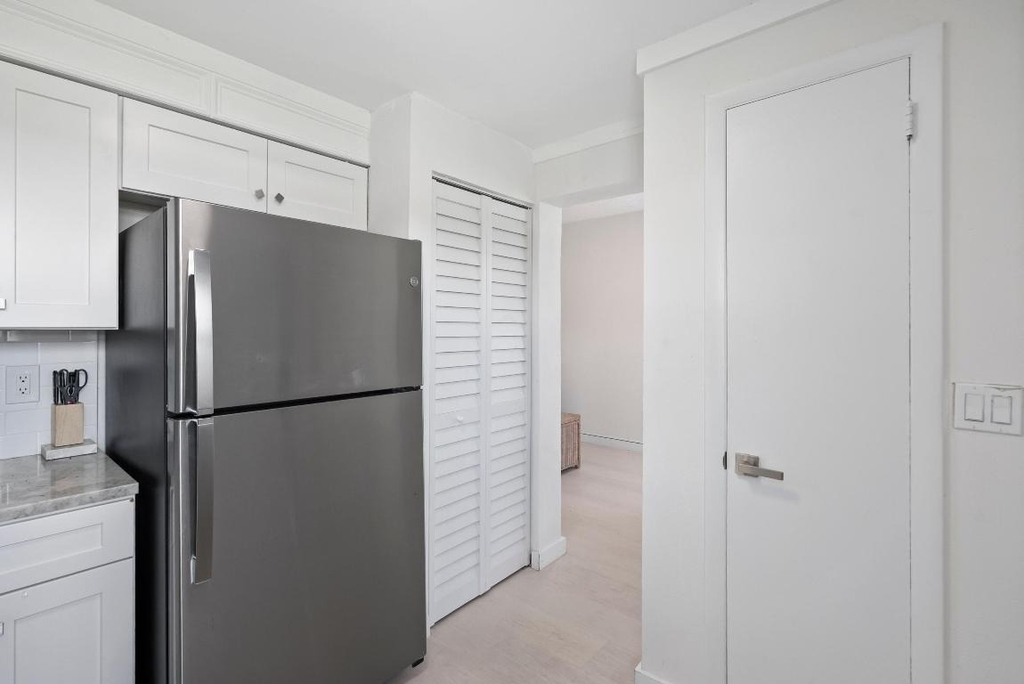 670 Hernando Street - Photo 6