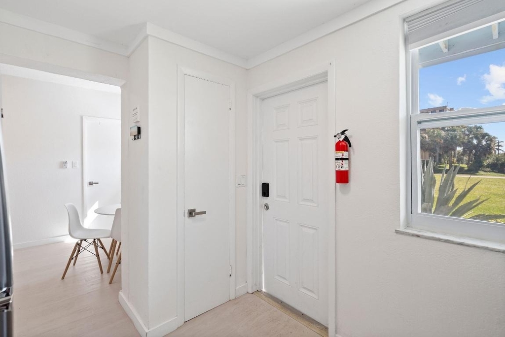 670 Hernando Street - Photo 3