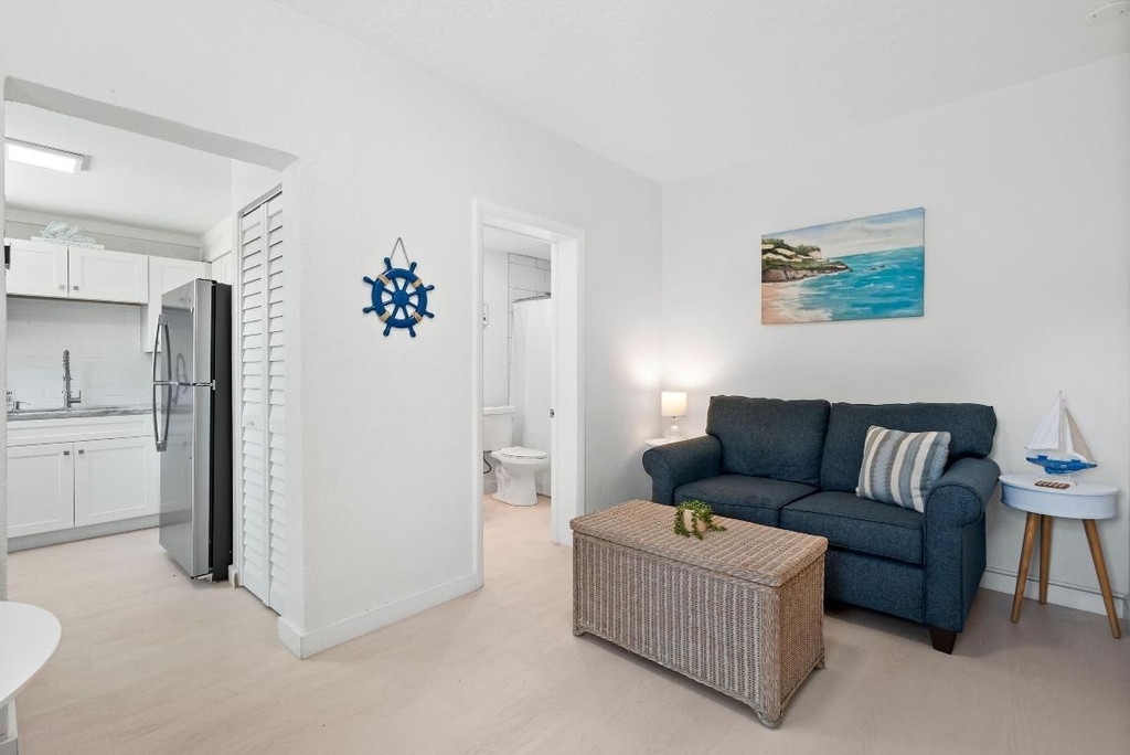 670 Hernando Street - Photo 0