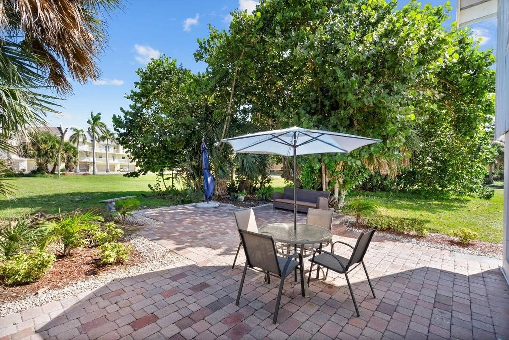 670 Hernando Street - Photo 14