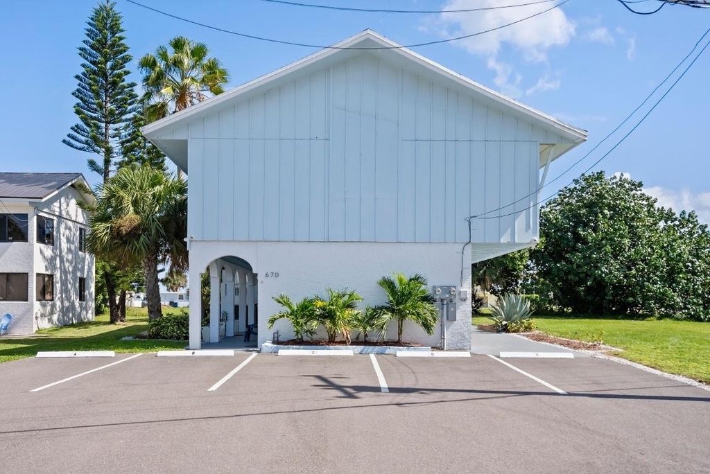 670 Hernando Street - Photo 12