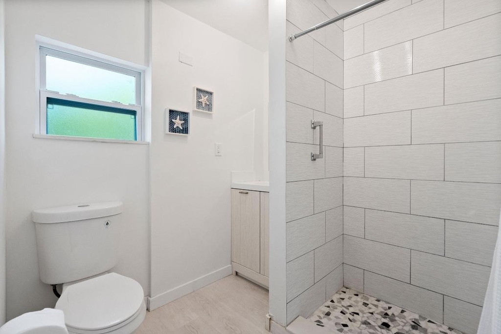 670 Hernando Street - Photo 11