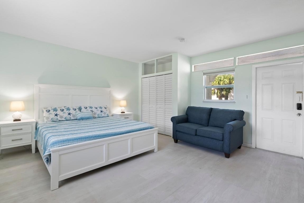 670 Hernando Street - Photo 1