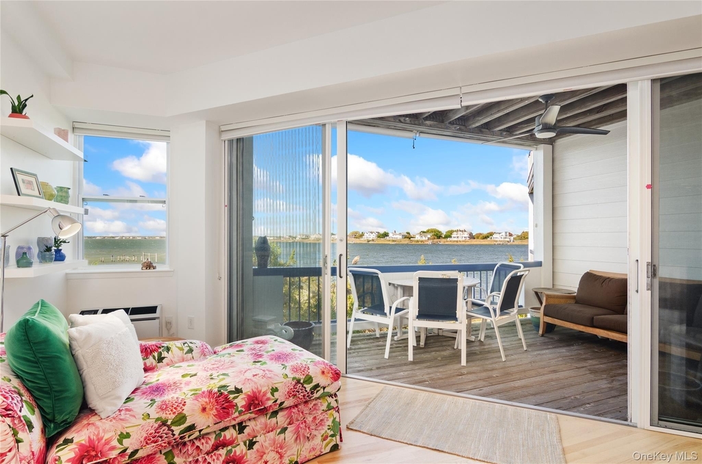 260 Dune Road - Photo 14