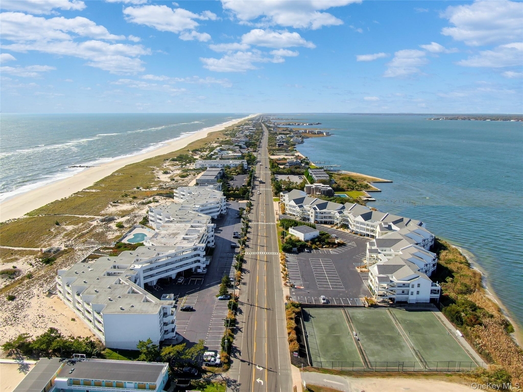 260 Dune Road - Photo 18
