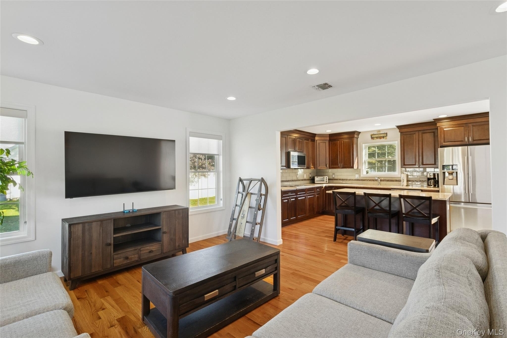 16 Mastro Court - Photo 6