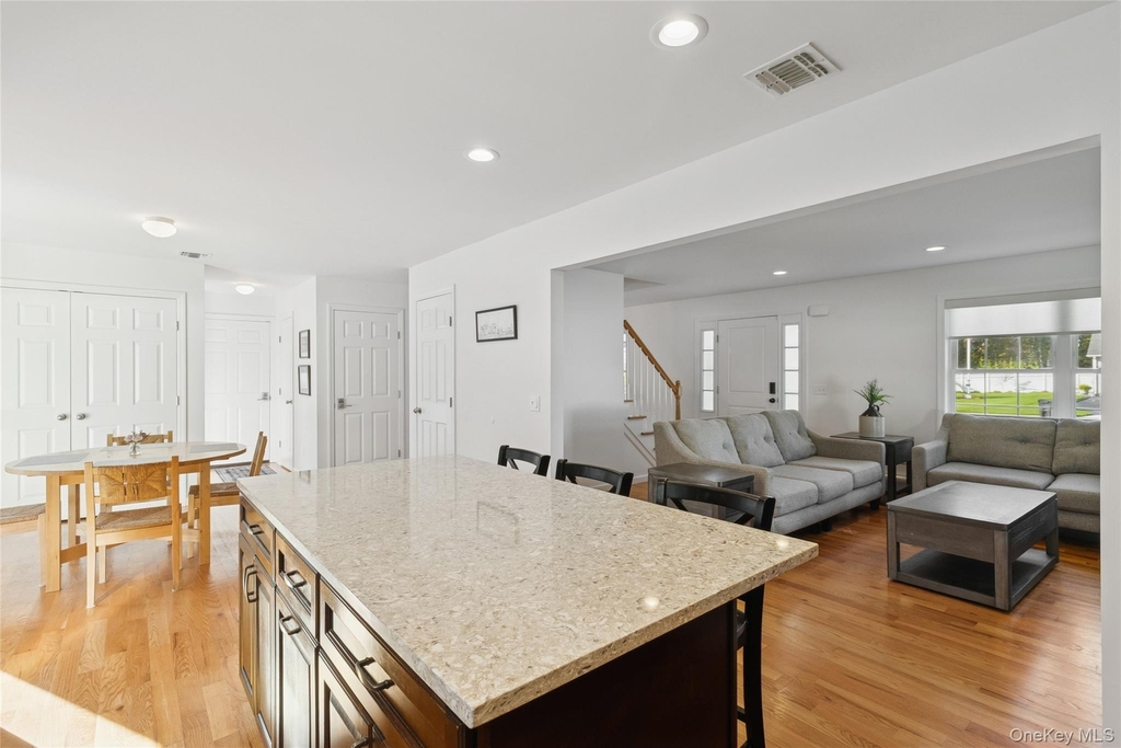 16 Mastro Court - Photo 11