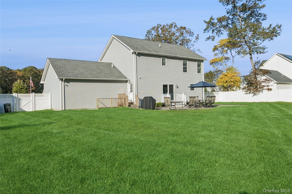 16 Mastro Court - Photo 26