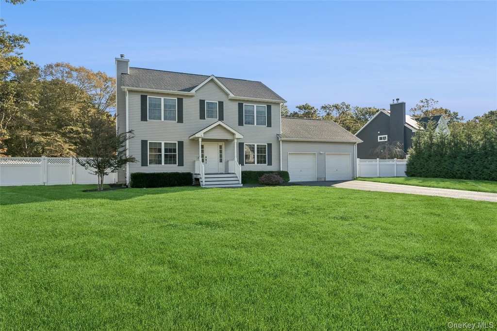 16 Mastro Court - Photo 0